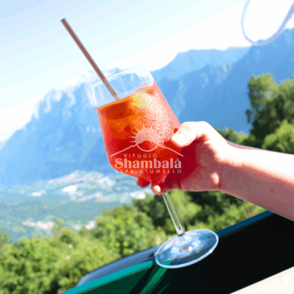 Aperitivo al Rifugio Shambala